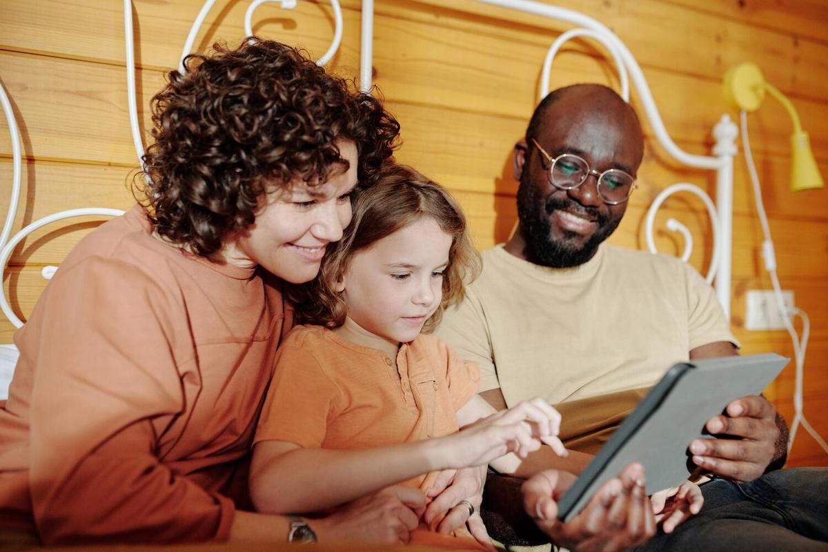 Developing Healthy Digital Habits for Children